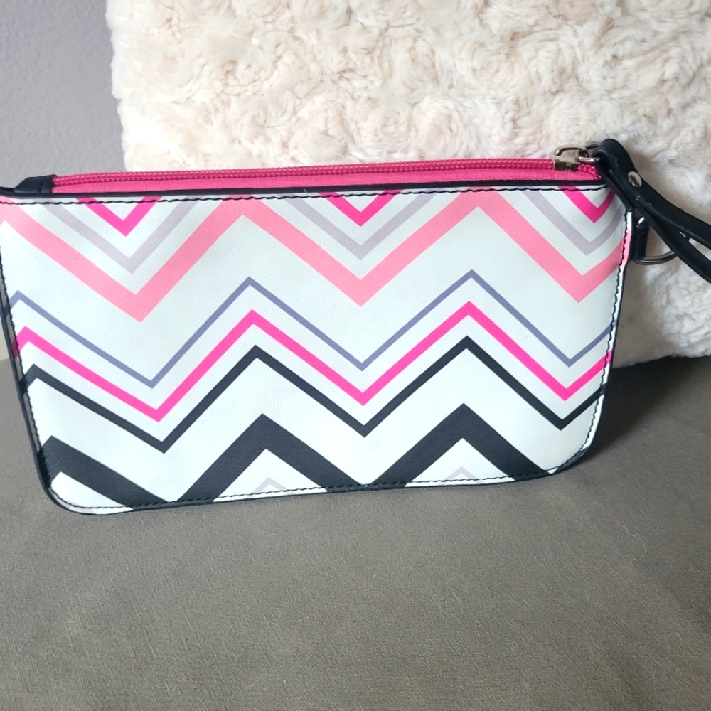Clutch/make-up bag